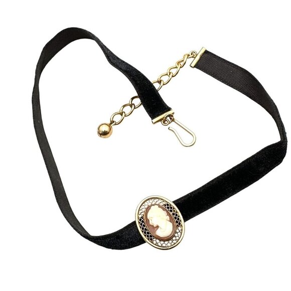 Vintage 10K Gold Shell Cameo Slide Pendant Necklace 6 Grams - Picture 2 of 4